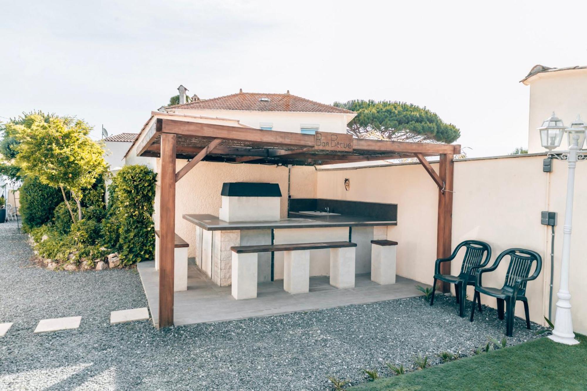 Reve D'Azur En Bord De Mer A La Nartelle Avec Piscine Dans La Residence, Terrasse, Bbq, 2 Chambres 2 Sdb Logement De 35M2 Draps Inclus Sainte-Maxime Exterior foto